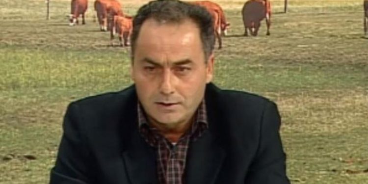 ΚΡΕΑΤΑ ΑΠΟ ΙΣΠΑΝΙΑ, ΓΕΡΜΑΝΙΑ & ΠΟΛΩΝΙΑ: Μοιράζουν στους άνεργους και τους φτωχούς αντί να στηρίξουν τους Έλληνες παραγωγούς!