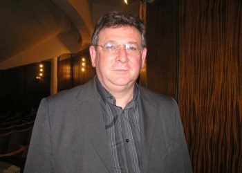 ΛΑΪΚH ΣΥΣΠΕΙΡΩΣΗ ΠΕΡΙΦΕΡΕΙΑΣ ΑΝAT. ΜΑΚΕΔΟΝΙΑΣ – ΘΡΑΚΗΣ:      ΟΧΙ ΜΕΤΙΟΥ ΚΑΙ ΜΑΡΚΟΠΟΥΛΟΥ ΣΤΗΝ ΕΚΦΡΑΣΗ ΣΥΜΠΑΡΑΣΤΑΣΗΣ ΑΠΟ ΤΟ ΠΕΡΙΦΕΡΕΙΑΚΟ ΣΥΜΒΟΥΛΙΟ ΣΤΟΥΣ ΔΙΩΚΟΜΕΝΟΥΣ ΓΙΑ ΤΩΝ ΑΓΩΓΟ ΤΑΠ