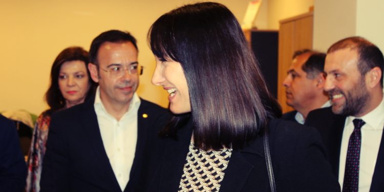 ΠΟΛΙΤΙΚΟ ΚΟΥΣ ΚΟΥΣ | Η κυρία Κουντουρά πάει παντού, εκτός απο την…Ξάνθη!