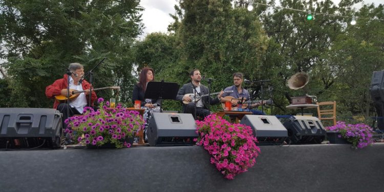 ΡΕΜΠΕΤΙΚΗ ΒΡΑΔΙΑ ΣΤΟ ΓΗΡΟΚΟΜΕΙΟ ΞΑΝΘΗΣ