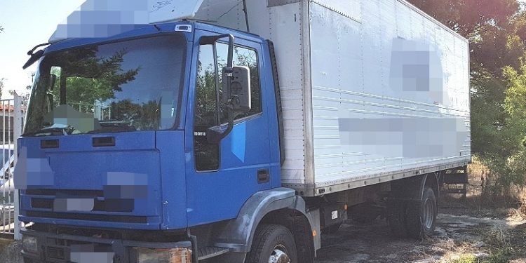 Συνελήφθη 31χρονος αλλοδαπός, ο οποίος προωθούσε στο εσωτερικό της χώρας μη νόμιμους μετανάστες