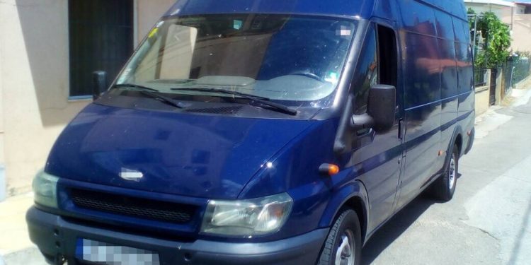 Συνελήφθη 30χρονος ‘Ελληνας, ο οποίος προωθούσε στο εσωτερικό της χώρας μη νόμιμους μετανάστες