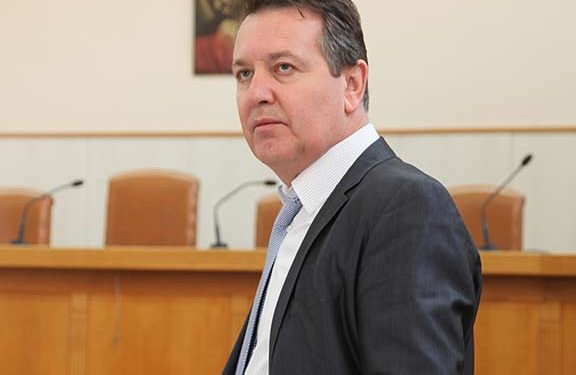 ΚΑΤΑΓΓΕΛΙΑ ΜΑΛΑΚΗ ΓΙΑ ΠΛΑΣΤΟΓΡΑΦΙΑ!  Ζήτησε απομαγνητοφώνηση των πρακτικών και επίσημο  αντίγραφο της αίτησης Ανταμπούφη με τις «16» υπογραφές!