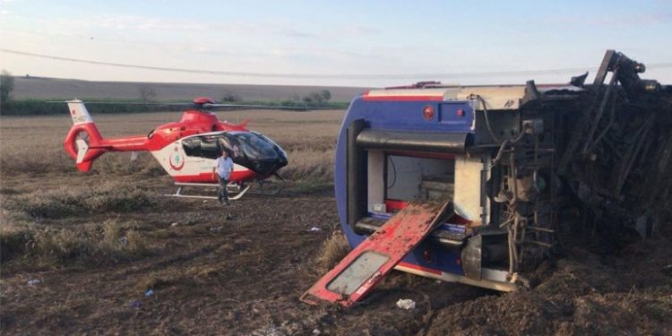 Εκτροχιασμός τρένου στην Τουρκία: Αναφορές για πολλούς νεκρούς και τραυματίες