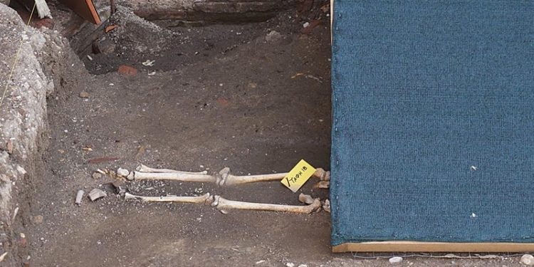 ΤΟΥΛΑΧΙΣΤΟΝ 7 ΑΝΘΡΩΠΩΝ  – Βρέθηκαν ανθρώπινα οστά σε αρχαιολογικές ανασκαφές στην Κομοτηνή