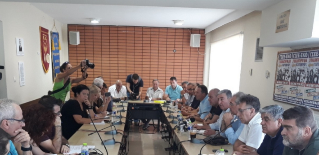 ΑΥΞΗΘΗΚΕ Η ΑΝΕΡΓΙΑ ΣΤΗ Β. ΕΛΛΑΔΑ  Μετανάστευση εργαζομένων και φουλ λουκέτα!