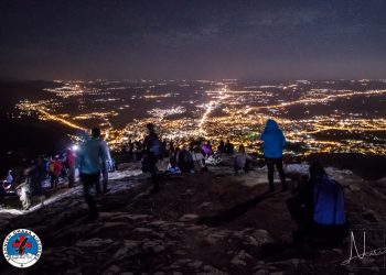 Πάνω 150 συμπολίτες μας συμμετείχαν στην νυχτερινή ανάβαση στην κορυφή Σταυρός Τσακίρης «Αυγό»