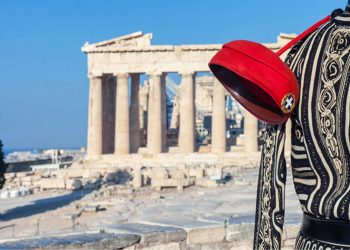 Έκθεση φωτογραφίας: «Εύζωνες – Οι Φύλακες των Αφανών» για τα 99α «Ελευθέρια» της Ξάνθης