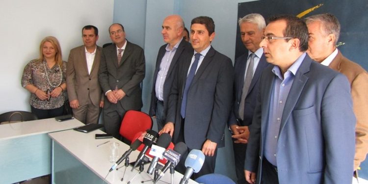 ΟΡΓΗ ΝΕΟΔΗΜΟΚΡΑΤΩΝ!  Κυριάκο, διέγραψε πρώτα Αυγενάκη,  Μακάριο και Νέζη και μετά όλους εμάς!