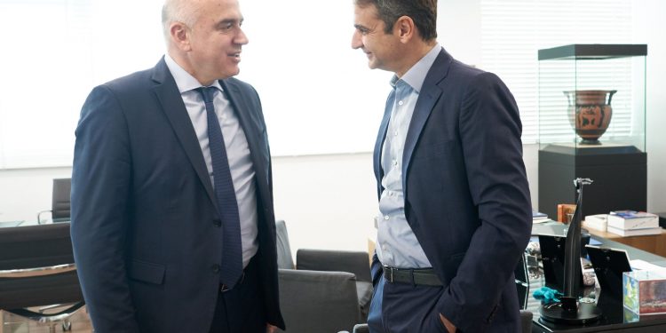 ΜΠΑΧΑΛΟ ΚΑΙ…ΚΟΜΜΑΤΙΚΗ ΔΥΣΩΔΙΑ!  Η «αυλή» Κυριάκου στηρίζει Μέτιο, οι κοινωνίες  λένε ΟΧΙ και στηρίζουν Κώστα Ζαγναφέρη!