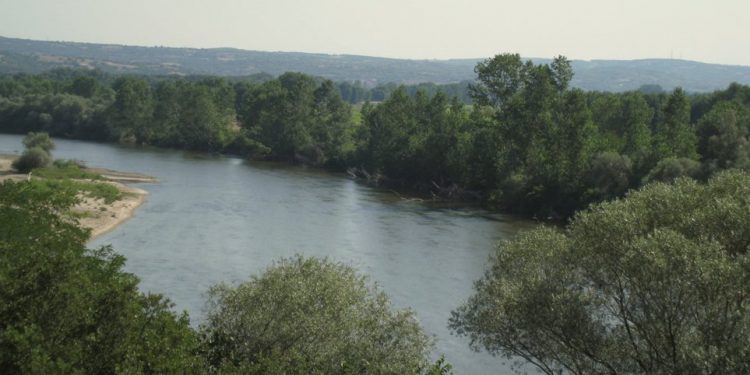 Αποτρόπαιο έγκλημα στον Έβρο: Άγρια μαχαιρωμένες και δεμένες οι 3 γυναίκες