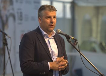 ΑΠΟΧΩΡΕΙ ΚΙ Ο ΠΕΤΡΟΒΙΤΣ;!  Ο Τοψίδης αντίπαλο δέος για Μέτιο αλλά και για Κατσιμίγα-Σιμιτσή!