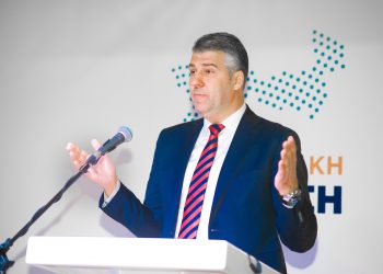 Εντυπωσιακή πρεμιέρα Χριστόδουλου Τοψίδη: Μαζί μπορούμε να διαμορφώσουμε την νέα πορεία της Περιφέρειας ΑΜΘ