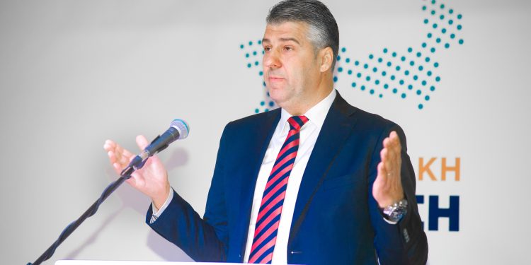 Εντυπωσιακή πρεμιέρα Χριστόδουλου Τοψίδη: Μαζί μπορούμε να διαμορφώσουμε την νέα πορεία της Περιφέρειας ΑΜΘ