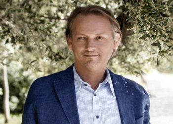 ΤΟΝ ΕΚΟΨΑΝ ΑΠΟ ΤΗ ΛΙΣΤΑ  του ΚΙΝΑΛ Έβρου και την…έκανε!