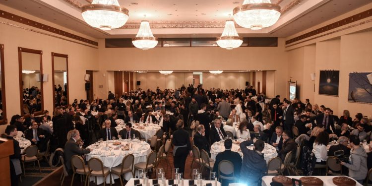 ΦΟΒΕΡΗ ΚΟΣΜΟΣΥΡΡΟΗ ΣΤΗΝ ΓΙΟΡΤΗ  του ΕΒΕ Έβρου, το φλουρί κέρδισε ο Τοψίδης!