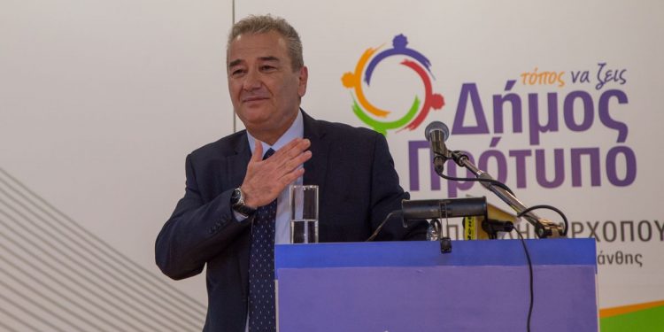 Η ΣΥΓΚΡΟΥΣΗ ΔΥΟ ΚΟΣΜΩΝ!  Οι εκλογές της Κυριακής 2 Ιουνίου!  Διαφάνεια και εντιμότητα ή…Τσέπελης;