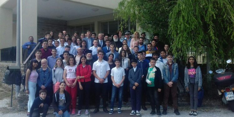 ΠΕΡΑΣ ΣΧΟΛΙΚΟΥ ΕΤΟΥΣ ΣΤΗΝ ΕΚΚΛΗΣΙΑΣΤΙΚΗ ΣΧΟΛΗ ΞΑΝΘΗΣ-ΓΕΥΜΑ ΤΕΛΕΙΟΦΟΙΤΩΝ