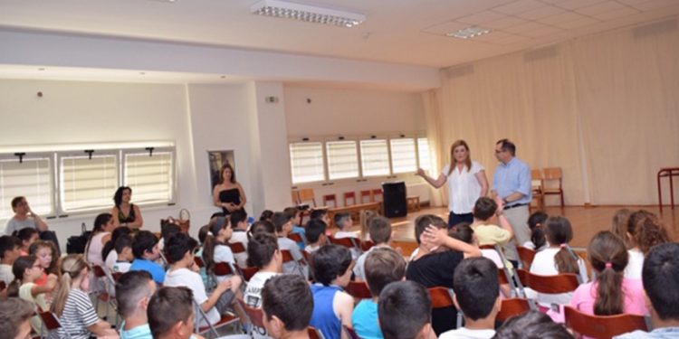 ΑΘΛΗΤΙΚΟΣ ΕΞΟΠΛΙΣΜΟΣ ΣΕ 21 ΣΧΟΛΕΙΑ ΤΗΣ  ΜΑΚΕΔΟΝΙΑΣ ΚΑΙ ΤΗΣ ΘΡΑΚΗΣ ΑΠΟ ΤΟ ΥΜΑΘ