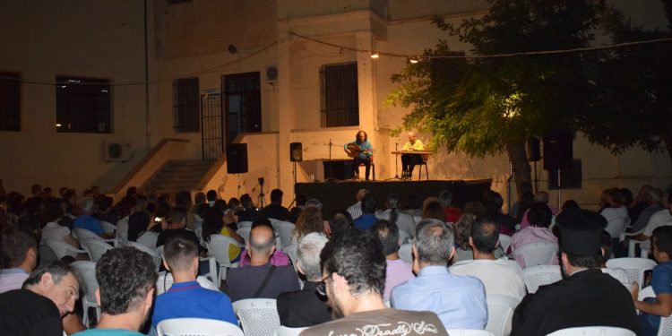 ΣΦΗΝΑΚΙΑ ΚΑΙ ΛΑΒΡΑΚΙΑ  – Το Σάββατο 10 Αυγούστου συναυλία στην αυλή του παλιού ορφανοτροφείου