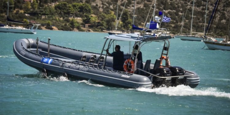 Επιχείρηση διάσωσης τουρίστα που χάθηκε με το καγιάκ του στη Θάσο -Εντοπίστηκε σώος