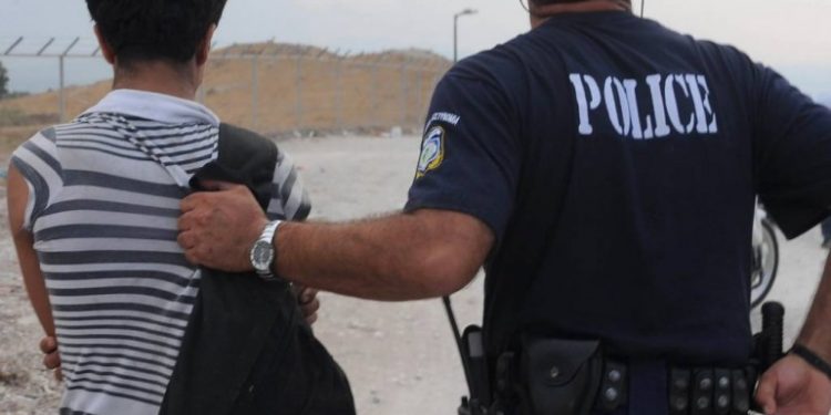 Συνελήφθη 23χρονος αλλοδαπός στη συνοριακή Φύλαξη Σαπών που προωθούσε 9 λαθρομετανάστες