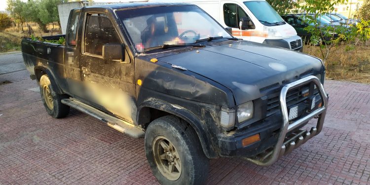 Ροδόπη: Έκρυψαν τους λαθρομετανάστες σε  καρότσα αγροτικού κάτω από φυτά