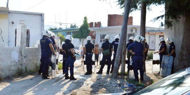 ΣΥΝΔΙΚΑΛΙΣΤΙΚΗ ΚΙΝΗΣΗ ΑΣΤΥΝΟΜΙΚΩΝ ΞΑΝΘΗΣ! Επίθεση σε αστυνομικούς της Δ.Α. Ξάνθης από κατοίκους γνωστού οικισμού Δροσερού Ξάνθης.. Το ποτήρι ξεχείλισε!