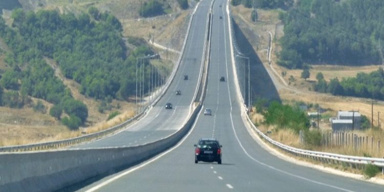 Σσσσ…Ψίθυροι – Διέρρηξε επιχείρηση της Ξάνθης αλλά τον έπιασαν πριν προλάβει να πάρει οτιδήποτε