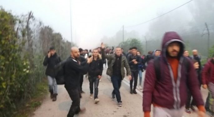 Έβρος: Κατάληψη του μεθοριακού  σταθμού Καστανιών από 75 μετανάστες