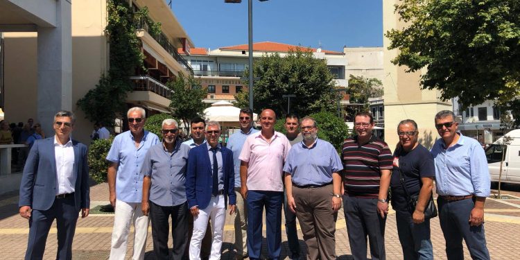 Γ. ΠΑΠΑΧΡΟΝΗΣ σε ΤΣΕΠΕΛΗ: Είχες το θράσος να πρωταγωνιστήσεις και στην έπαρση της σημαίας, σιγοτραγουδώντας τον Εθνικό Ύμνο!