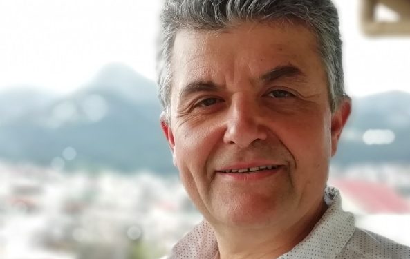 Ελπίζαμε για Μίνι ΕΠΙΔΑΥΡΟ Μας Προέκυψε ΔΕΛΦΙΝΑΡΙΟ…  Από τα ψευτοσυναξάρια στις ενοχές της υποκρισίας