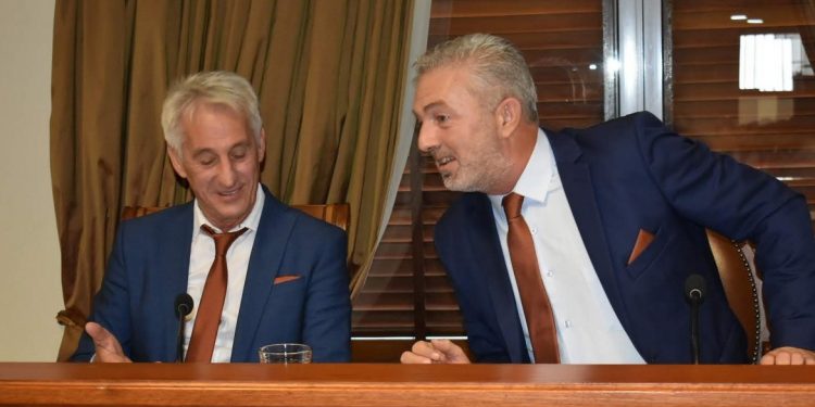 ΑΡΧΙΣΑΝ ΤΑ ΟΡΓΑΝΑ!  Η Αποκεντρωμένη «ακύρωσε» και τις δυο αποφάσεις  Τσέπελη για τις Σχολικές Επιτροπές Δήμου Ξάνθης! 
