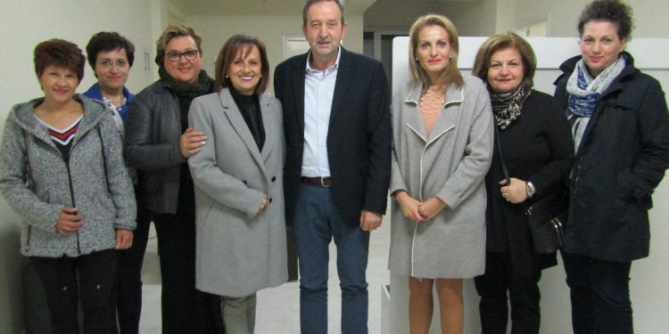 ΧΑΡΙΤΟΥ ΓΙΑ ΤΙΣ ΔΙΚΑΣΤΙΚΕΣ ΥΠΗΡΕΣΙΕΣ ΑΜΘ:  Νέες προσλήψεις ή μετατάξεις υπαλλήλων,  λύση στην υποστελέχωση των υπηρεσιών!