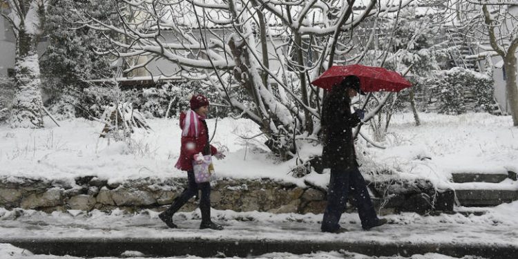 Καιρός: Χιονιάς προ των πυλών – Καταιγίδες και άνεμοι