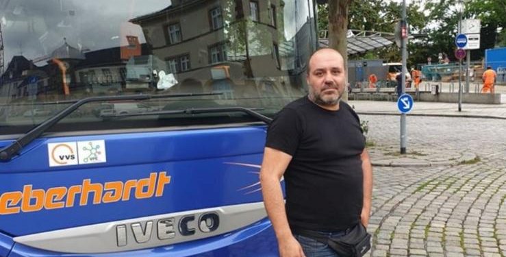 Έλληνας από την Ροδόπη που εργάζεται ως οδηγός λεωφορείου στην Γερμανία, έσωσε από πνιγμό δίχρονο κοριτσάκι!