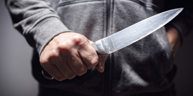 Νέο σοβαρό κρούσμα στον Έβρο: Λαθρομετανάστες απείλησαν με μαχαίρι οδηγό και του πήραν το αυτοκίνητο