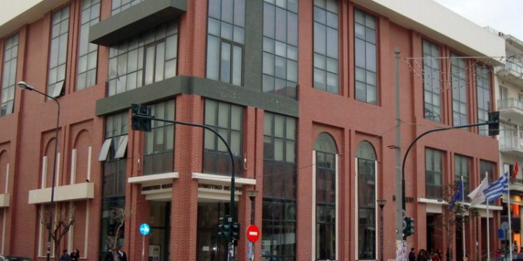 Καταγγέλλουν «πάρτυ» με απευθείας  αναθέσεις και στο Δήμο Αλεξανδρούπολης!