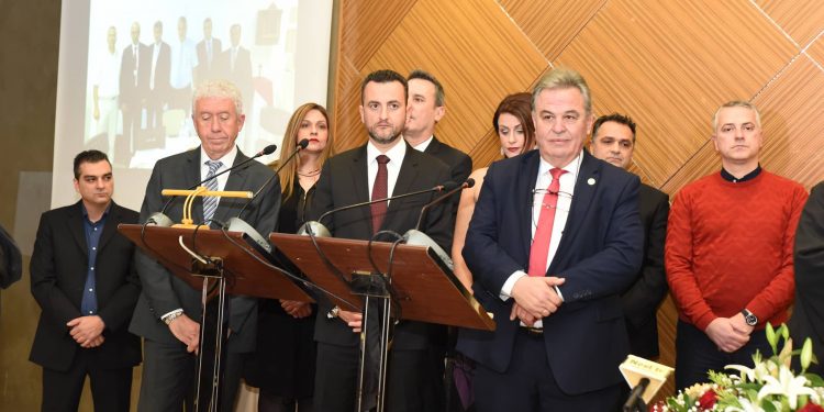 Με μεγάλη κοσμοσυρροή η ετήσια κοπή της  βασιλόπιτας του Επιμελητηρίου Ξάνθης