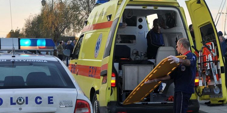 Δράμα: Τροχαίο με αυτοκίνητο που καρφώθηκε σε δέντρο – Νεκρός ο 64χρονος οδηγός