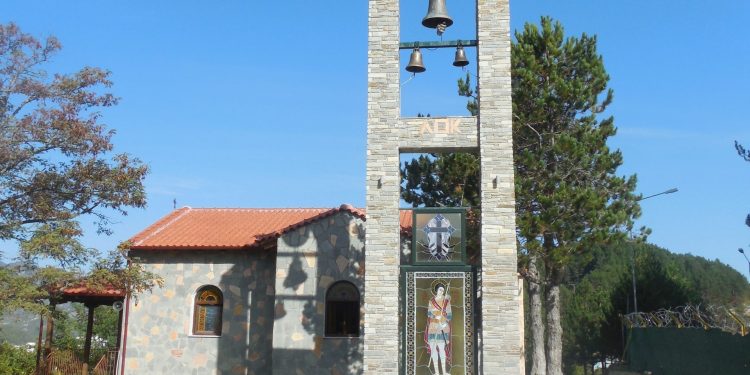 8 Φεβρουαρίου Θεία Λειτουργία στον Ι.Ν.Αγ.Γεωργίου  στο χωριό ΓΛΑΥΚΗ