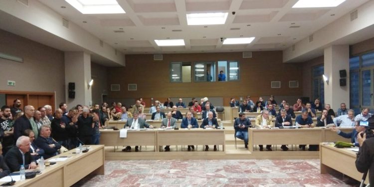 Αίτημα 26 Περιφερειακών Συμβούλων για Σύγκληση  έκτακτου Περιφερειακού Συμβουλίου ΑΜΘ