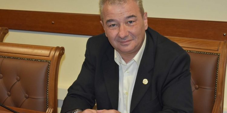 Χαράλαμπος Δημαρχόπουλος σε Δήμαρχο Ξάνθης:  Απαλλαγή επιχειρήσεων από ανταποδοτικά τέλη και μισθώματα δημοτικών ακινήτων