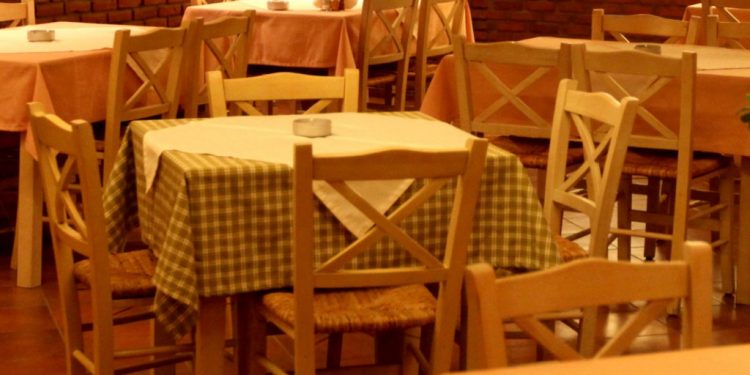 ΕΦΕΤ: Οι νέοι κανόνες για το πώς θα ανοίξουν καφέ και εστιατόρια