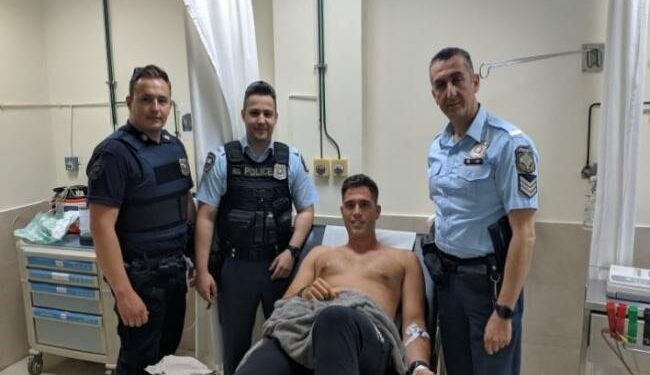 Συγκλονίζει ο Εβρίτης αστυνομικός που έσωσε  γυναίκα από πνιγμό στον Άλιμο: «Εκανα το καθήκον μου»