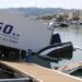 Λιμάνι Καβάλας: Φορτηγό-«εκκρεμές» ανάμεσα σε στεριά και θάλασσα!