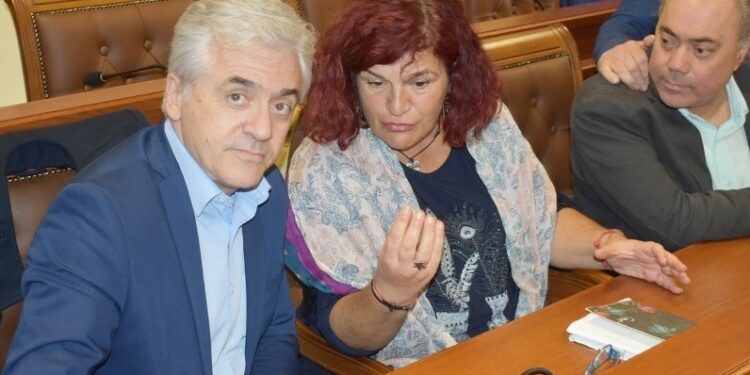 ΠΟΛΙΤΕΣ ΓΙΑ ΤΗ ΞΑΝΘΗ: Άρουμε την εμπιστοσύνη μας για το πρόσωπο του Προέδρου του Δημοτικού Συμβουλίου Ξάνθης Γιάννη Μπούτο