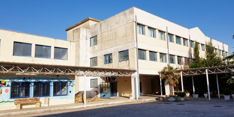 ΜΕΤΑ ΤΗΝ ΕΡΩΤΗΣΗ ΠΑΠΑΧΡΟΝΗ – Ερώτηση του ΚΚΕ στη Βουλή για το στεγαστικό πρόβλημα του 8ου γυμνασίου Ξάνθης στο Δροσερό!