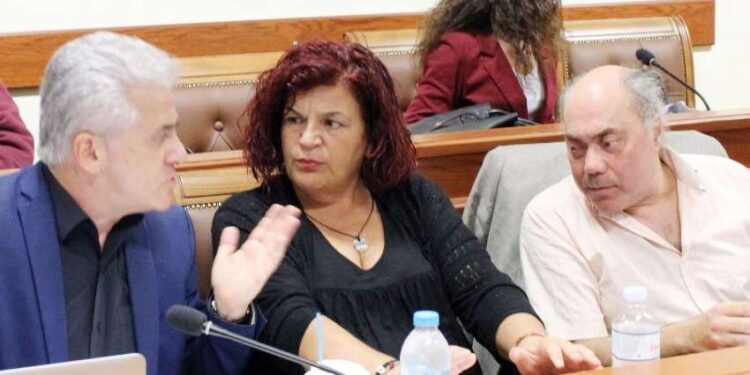 ΠΟΛΙΤΕΣ ΓΙΑ ΤΗΝ ΞΑΝΘΗ: ΕΜΠΡΑΚΤΗ ΣΤΗΡΙΞΗ ΣΤΟΥΣ ΕΠΑΓΓΕΛΜΑΤΙΕΣ ΚΑΙ ΣΤΟΥΣ ΔΗΜΟΤΕΣ ΤΗΣ ΠΟΛΗΣ ΜΑΣ