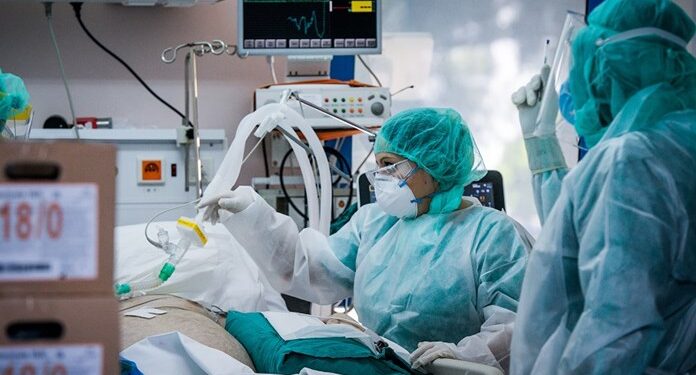 ΟΙ ΙΑΤΡΙΚΟΙ ΣΥΛΛΟΓΟΙ ΑΜΘ  Ζητούν ενίσχυση νοσοκομείων με γιατρούς,  νοσηλευτικό προσωπικό και περισσότερα τεστ! 